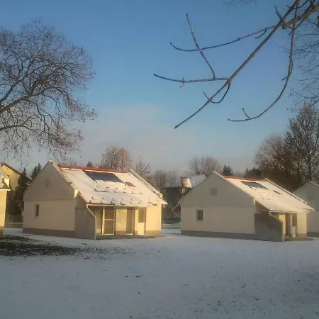 アパートホテル Termal Es Bungalok ハルカーニャ